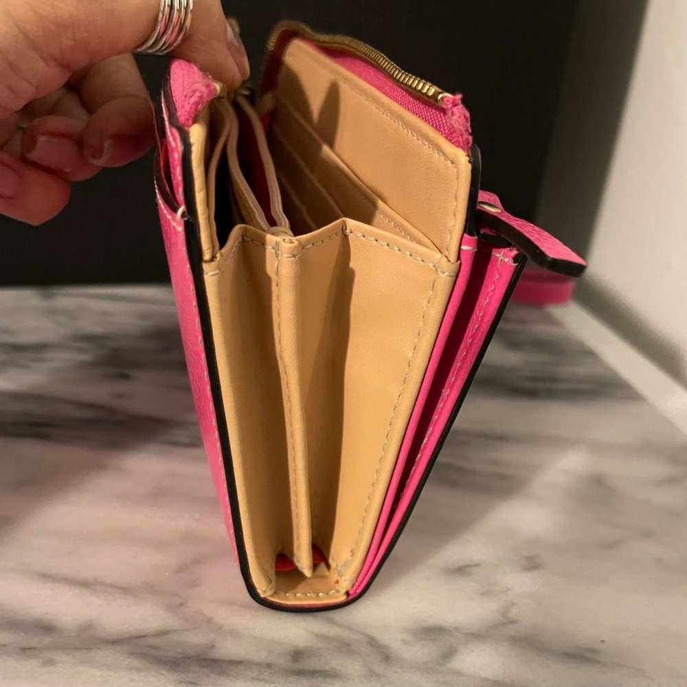 Kate Spade Leather Wristlet Wallet Layton
Wellesley Bright Hot Pink EUC - Picture 6 of 8